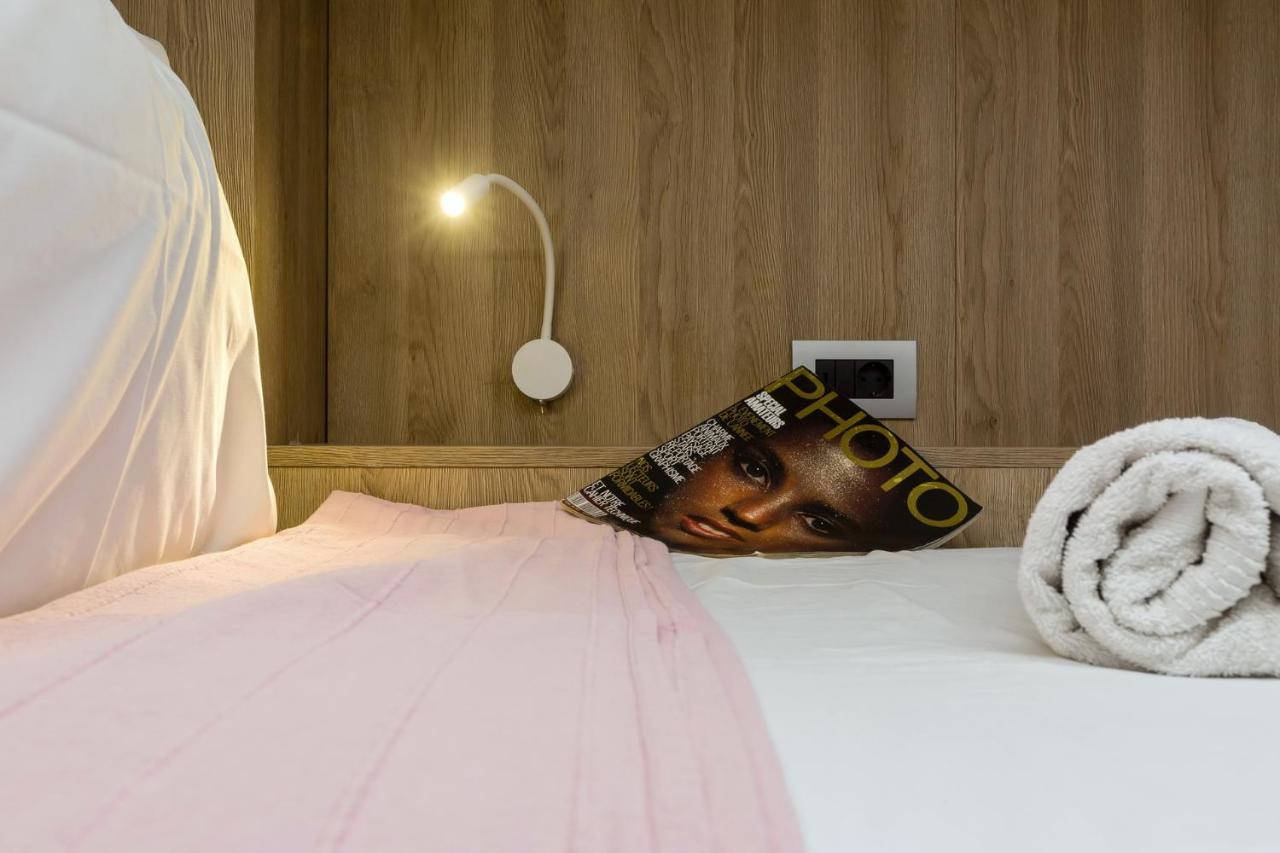 Hotel kapsułowy Loc Hospitality Urban Den *